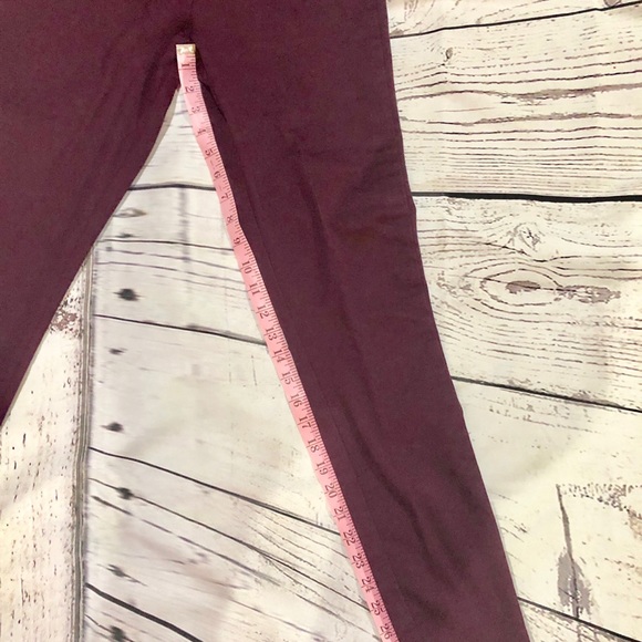 Jennifer Lopez mid-rise Jeggings - Picture 6 of 6